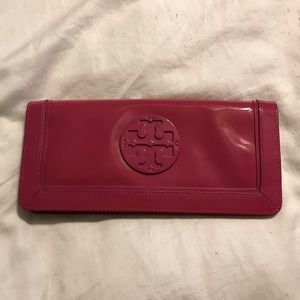 Tory Burch Suki Wallet NWOT hot pink